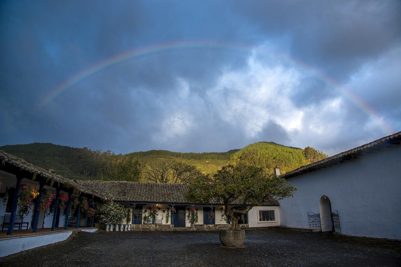 Hacienda Zuleta Hotel Bagian luar foto